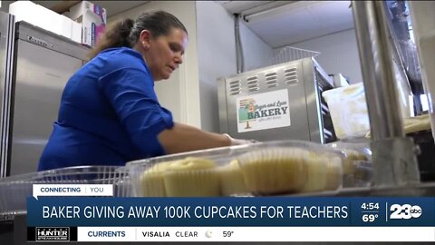 Arizona baker giving away cupcakes to educators during Teacher Appreciation Week