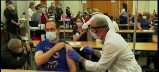 CDC: fully-vaccinated people can visit those who aren't