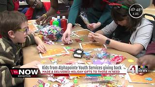 Kids who are visually impaired bake cookies, make gifts for homeless in KC