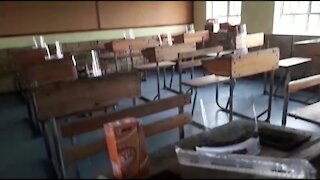 SOUTH AFRICA - Cape Town - Teachers and members of the SGB in Mandela Park provide learners with sationery and masks (Video) (FKY)