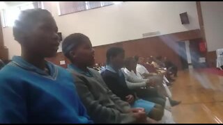 SOUTH AFRICA - Durban - School pupils receive uniforms (Videos) (EvR)