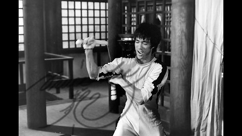 Cross kick Studio Films Bruce Lee Game of Death