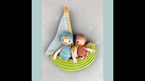 zeilbootje van fimoklei - sailboat of fimo clay - innerbeeld = atelierklomp & illustratia