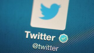Twitter and Facebook Remove Hundreds of Fake Accounts