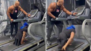 Athlete without legs runs incredibly fast on treadmill