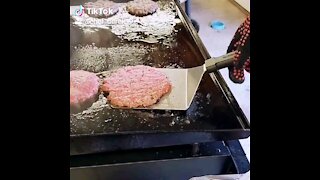 Smash burgers
