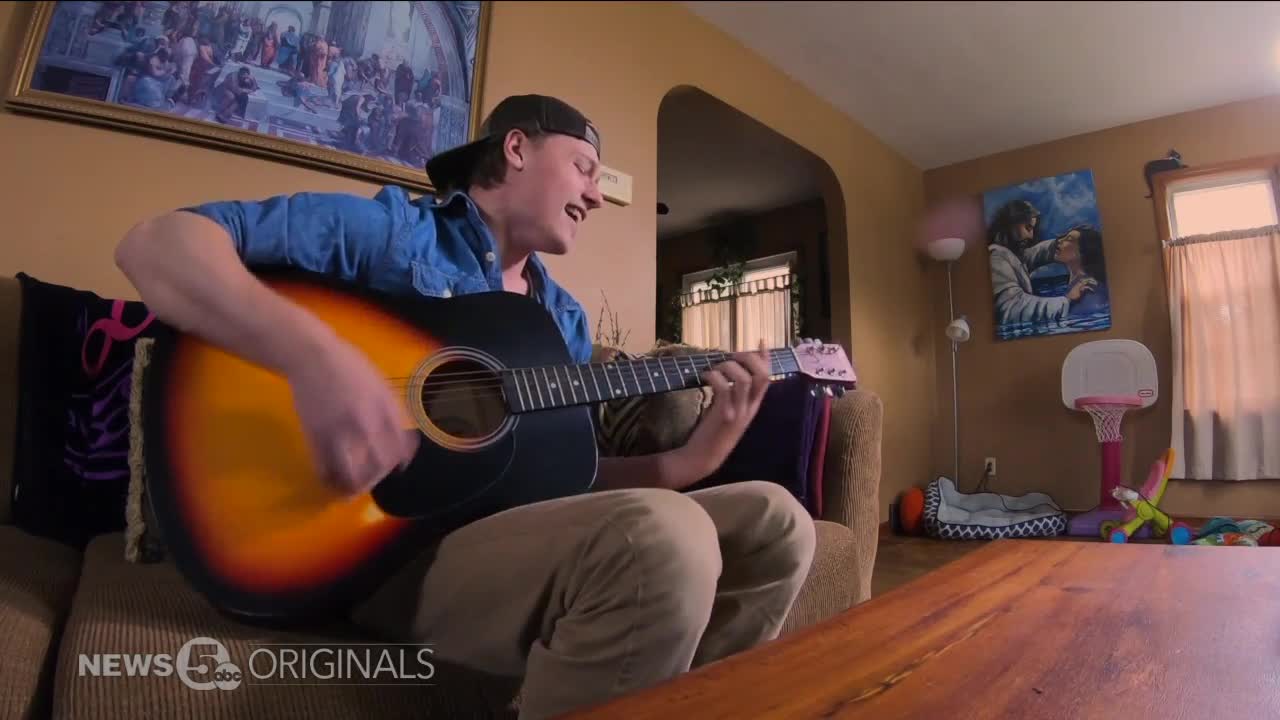 Country music's rising star: Akron native Chad Baker