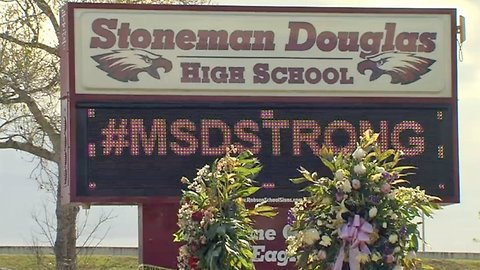 Parkland community honors victims of Marjory Stoneman Douglas High School shooting