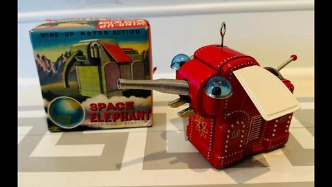 It only took 22 years to find an original space elephant box! 😵‍💫