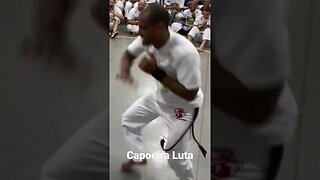 Capoeira pegou fogo na roda