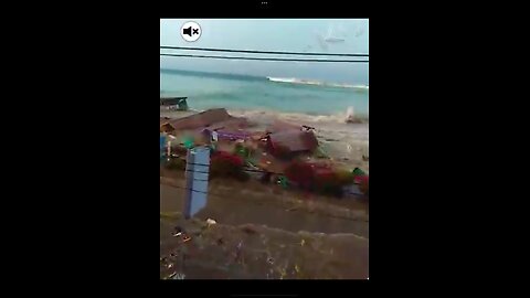 Tsunami ⚠️ Old video, just a reminder what can happen to everyone anywhere.