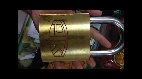 What WILL HAPPEN IF YOU PUT a LOCK under TRAIN_!! - Train vs STRONGEST Lock in the world (