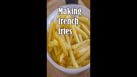 A simple tutorial to make French fries at home.