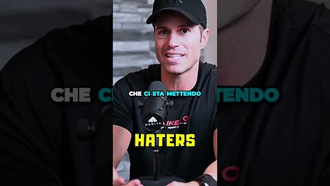 Haters: perché tanti si trasformano in leoni da tastiera?