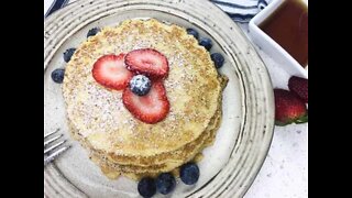 Cream Cheese Pancake With Berries Compote (Keto Diet)