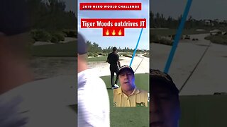 Tiger Woods outdrives Justin Thomas ! #tigerwoods #justinthomas #golf