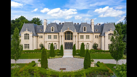 Chateau de la Roche is a magnificent French-inspired