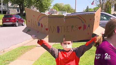 Mother’s Day parade, family surprises 93-year-old woman in Parkville with parade and presents