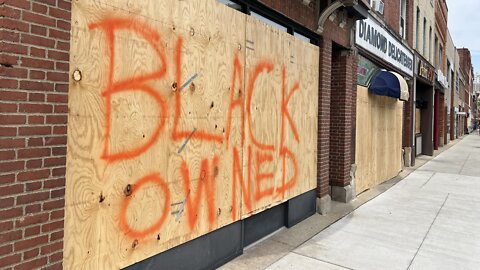 Businesses & Apartments Board Up Amidst Protests in Downtown Akron, Ohio