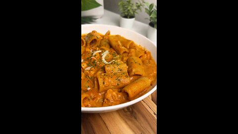 CREAMY RED SAUCE PASTA | #redsaucepasta #redsauce #pastarecipe #garlicpasta #cheesypasta #pastabake