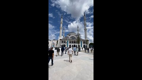 Biggest mosque in Istanbul 🎉😻