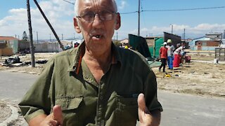 SOUTH AFRICA - Cape Town - Delft land invasion (Video) (Luf)