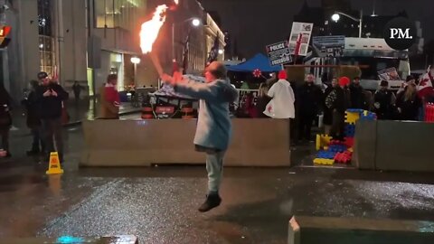 🇨🇦 Ottawa is on 🔥FIRE🔥 (peaceful protest)