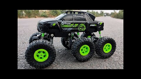 Toy Shack 1:20 Off Roader Rock Crawler Rechargeable Truck with 2.4Ghz Remote Control ChatPat Toy Tv