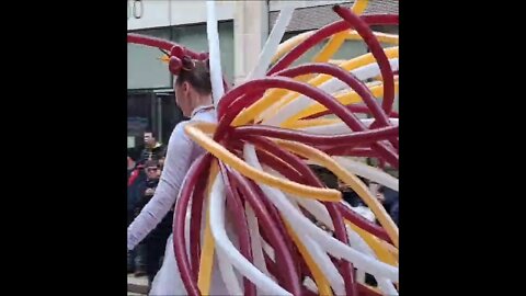 Lord mayor show women on stilts #london