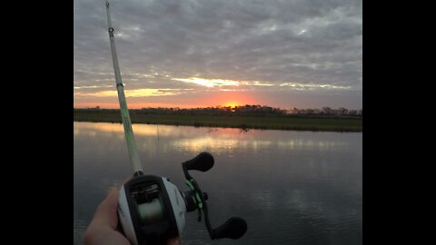 WINTER Fishing the CLEAREST Water in South Louisiana