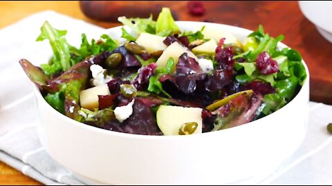 MY GO-TO HOLIDAY SALAD easy winter salad keto recipe