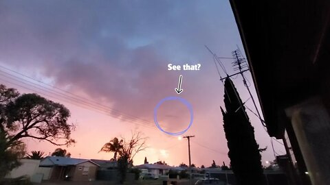 UFO captured during Thunderstorm? (November 9-2022)