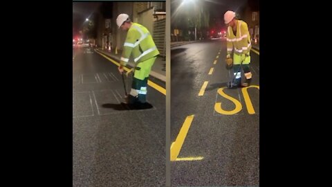 Road marking no special aqment worker 👍