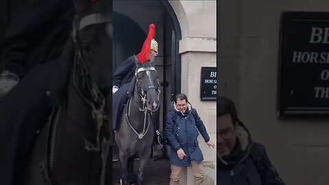 Get off get back move back and stand clear #horseguardsparade