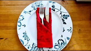 Napkin folding - how to make a multi pocket