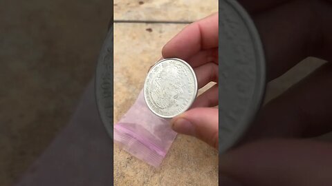 Large 100 Peso Coin, Overly Excited Mexican Coin Overview