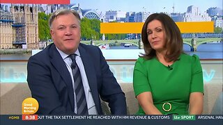 Susanna Reid - Short Style Green Dress - 23rd Jan 2022