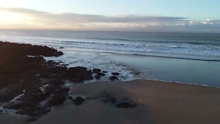 4K Drone Sunrise: Porthcawl Sandy Bay & Trecco Bay (cinematic)