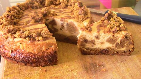 The Ultimate Chocolate Chip Cookie Cheesecake Recipe #cheesecake #recipe #chocolate