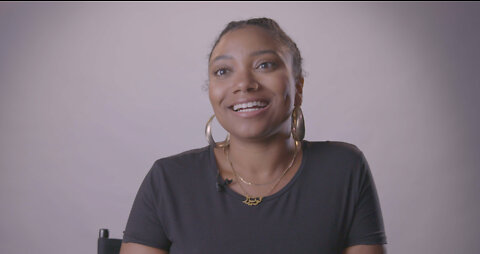 Leeza Joneé on Love at First Sight and Embracing Her Past | In This Room