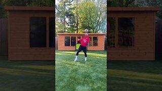 GARDEN FOOTBALL FREESTYLE ⚽️🏡 #Shorts | Jeremy Lynch