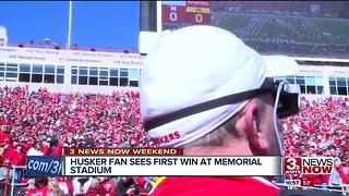 Blind Husker fan watches game for first time
