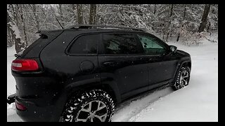 Jeep Cherokee Trailhawk First Tracks in Fresh Snow 2 28 2023