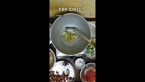 Spicy Chicken Chilli Recipe By Foody N Roody | YT shorts #ytshorts #foodynroody