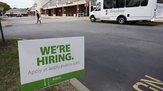 Report Says U.S. Jobless Claims Rise To 412,000
