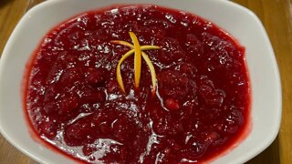 Vlogmas 2022 Day 5! Homemade Christmas Cranberry Sauce!