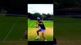 Stan Wawrinka practice session on grass! Fire backhands #tennis #wimbledon #grass