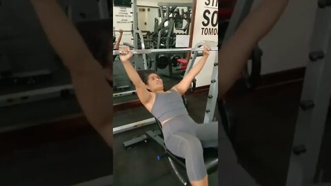 Smith Incline Bench Press May TitaSC