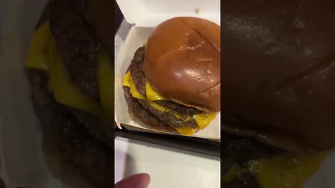 McDonalds Triple Cheeseburger 🍔 #shortsvideo #shortvideo #food#shortsfeed #shorts #short