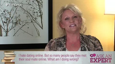 Online Dating: What You're Doing Wrong